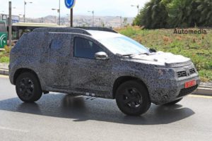 Опубликованы шпионские фото Renault Duster нового поколения